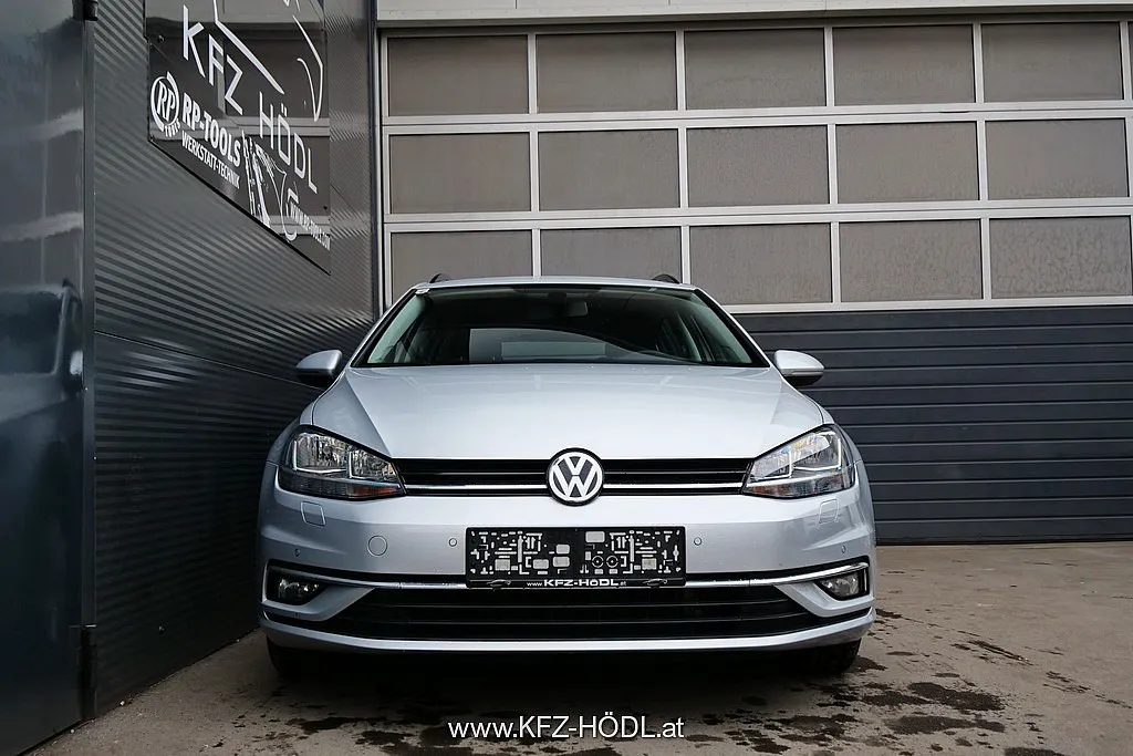 Volkswagen Golf Variant Rabbit 1,0 TSI Image 3